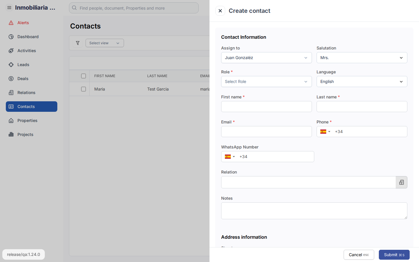Het formulier voor het aanmaken van een contact in Tesoro CRM